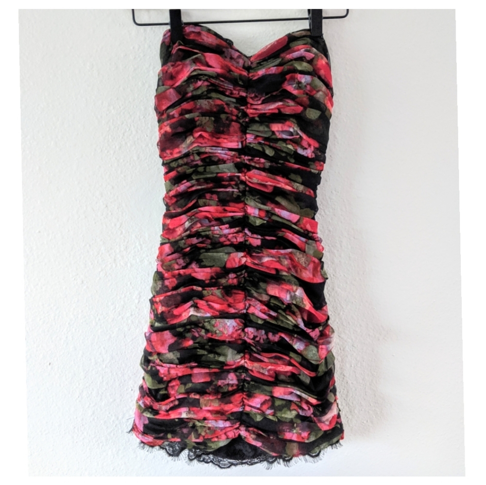 PEARL by Georgina Chapman. Red lace dress